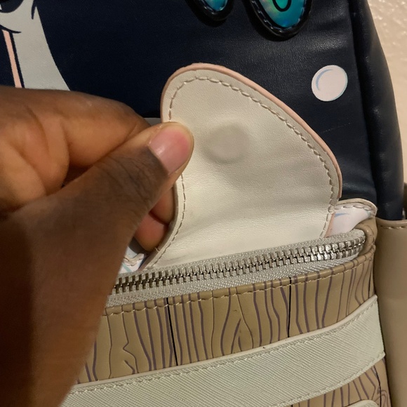 Disney Loungefly Dumbo Bag - Picture 2 of 7